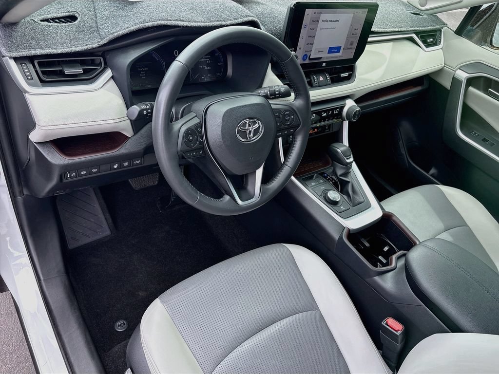 Used 2023 Toyota RAV4 Limited w/ Limited Grade Weather Package AWD/4WD image 9