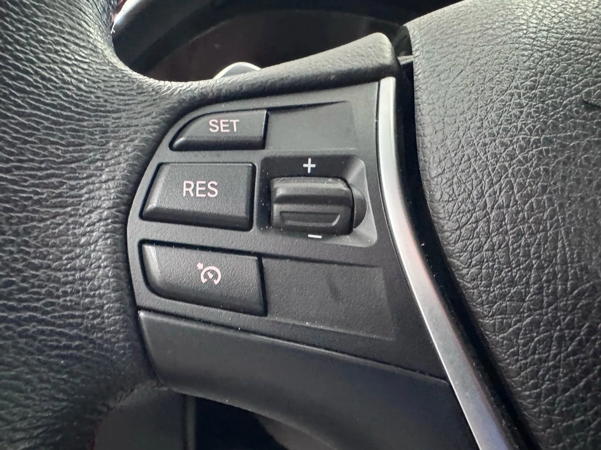 Used 2017 BMW 330i xDrive Sedan image 24