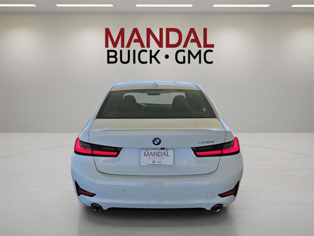 Used 2020 BMW 330i Sedan w/ Premium Package image 7