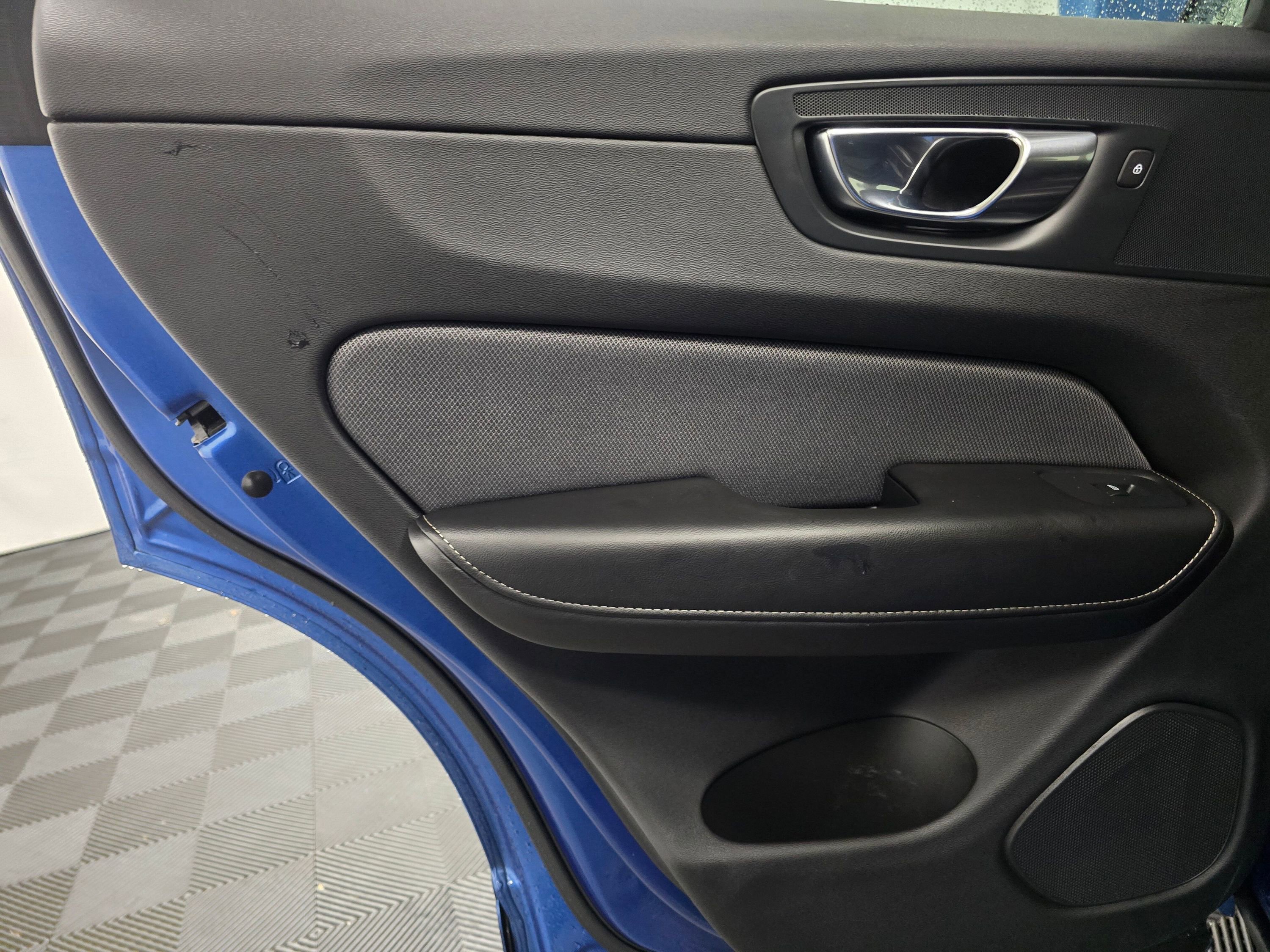 Used 2021 Volvo XC60 T5 R-Design w/ Protection Package Premier image 20