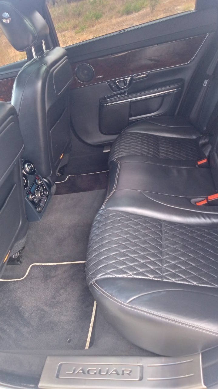 Used 2017 Jaguar XJ L Portfolio RWD image 18