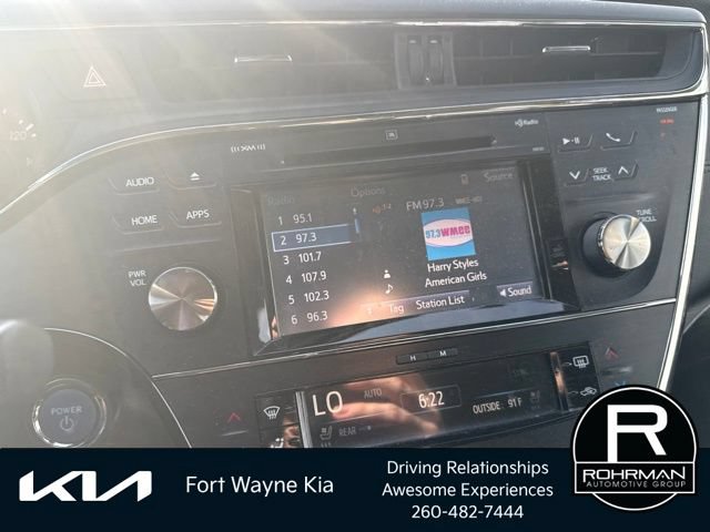 Used 2016 Toyota Avalon Limited w/ Toyota Safety Sense Package FWD image 10