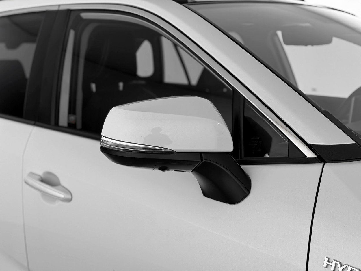 Used 2020 Toyota RAV4 Limited image 41