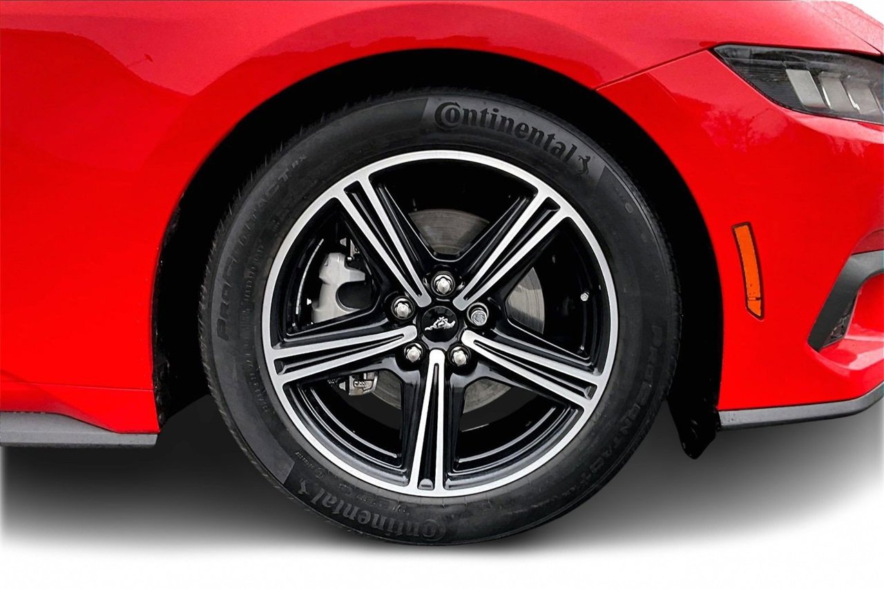 Used 2024 Ford Mustang Premium image 32