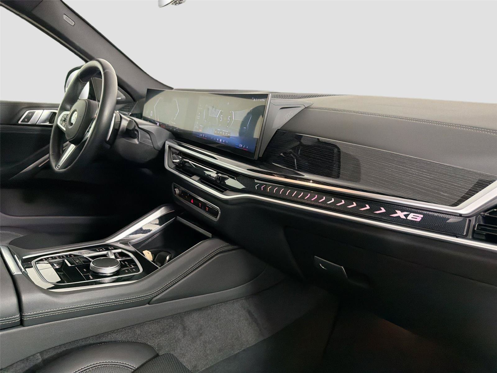 Certified 2026 BMW X6 xDrive40i AWD/4WD image 29