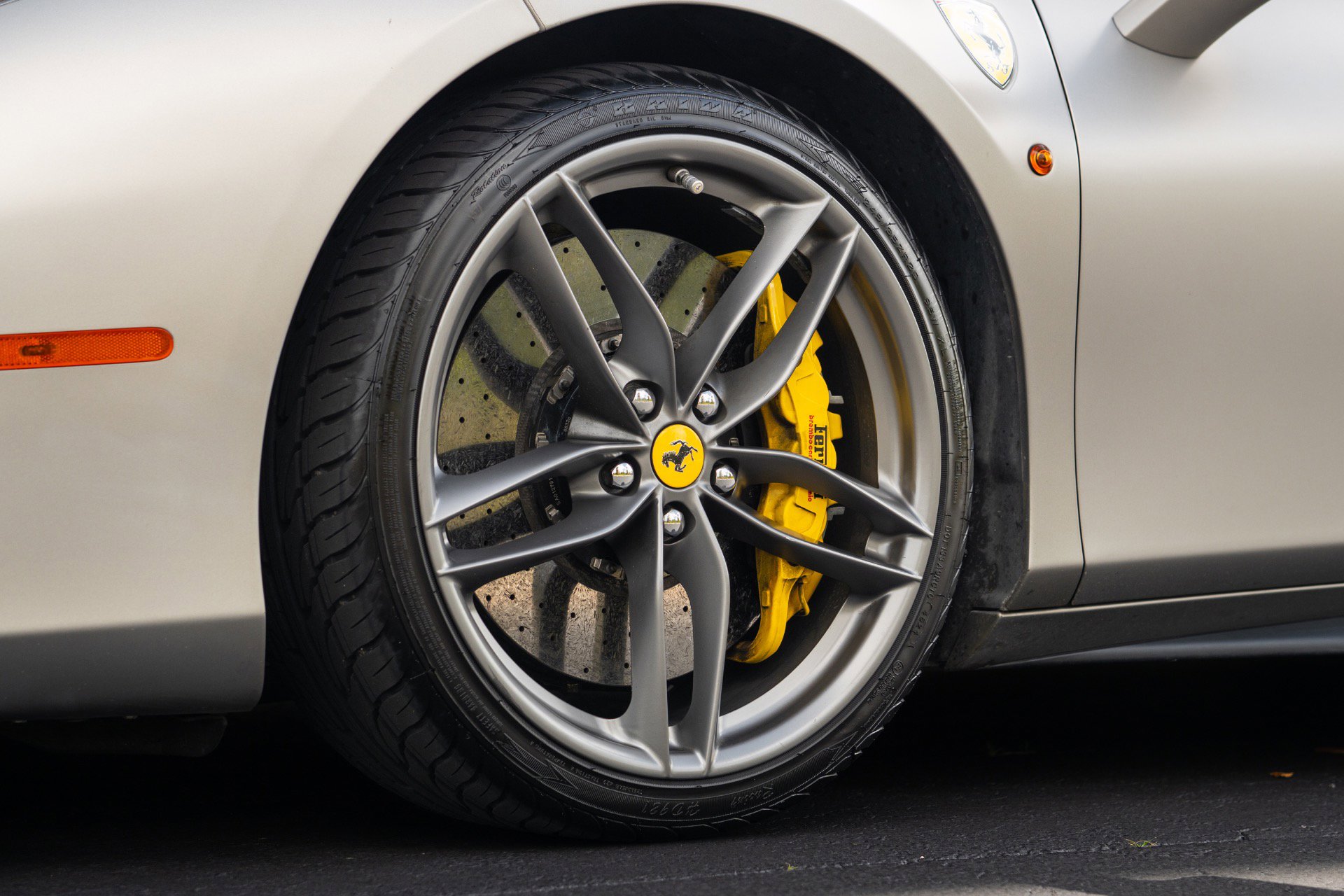 Used 2016 Ferrari 488 GTB image 24