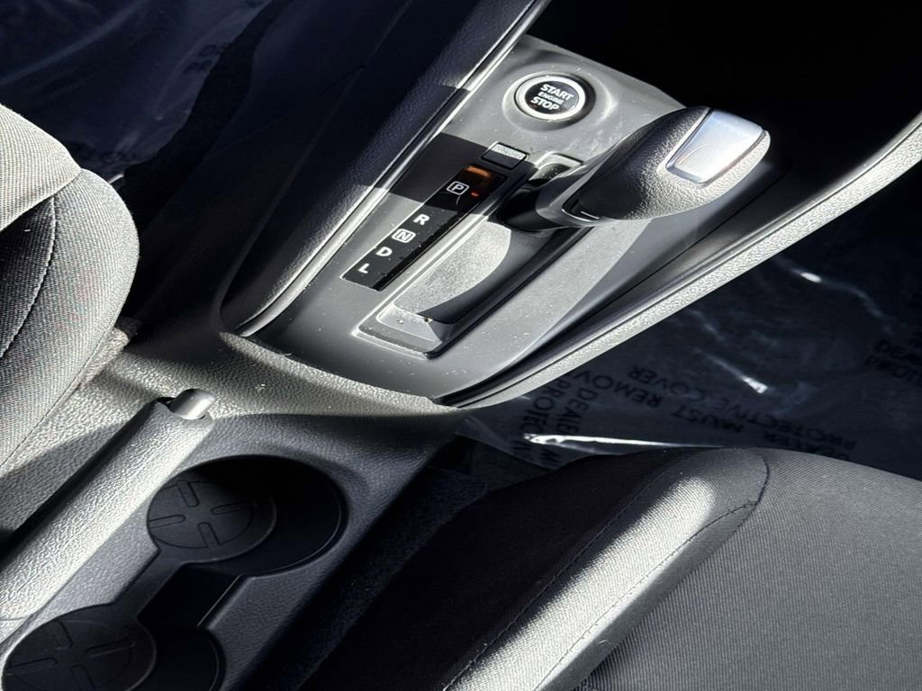 Certified 2025 Nissan Kicks Play S image 27