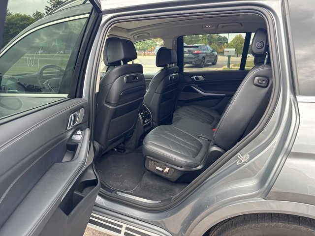 Used 2024 BMW X7 xDrive40i image 13