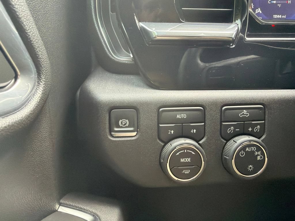 Certified 2025 Chevrolet Silverado 1500 LT w/ All Star Edition Plus AWD/4WD image 25
