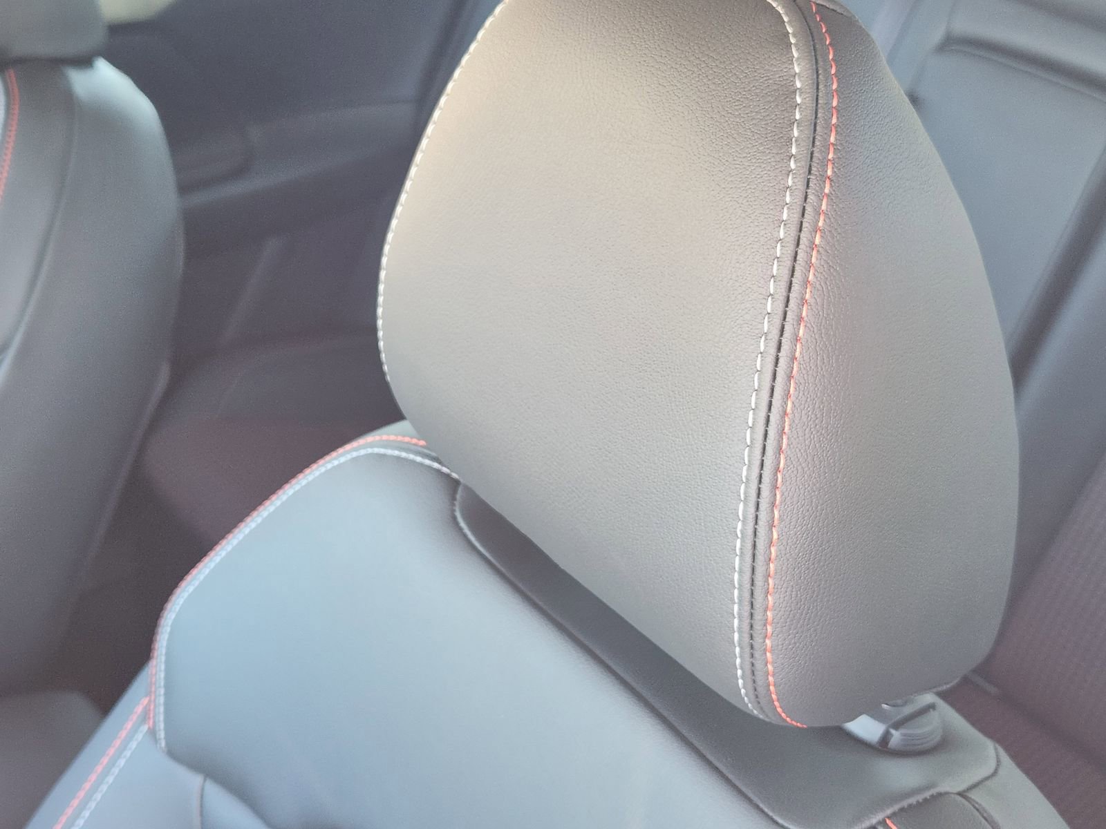 New 2026 Nissan Kicks SR image 14