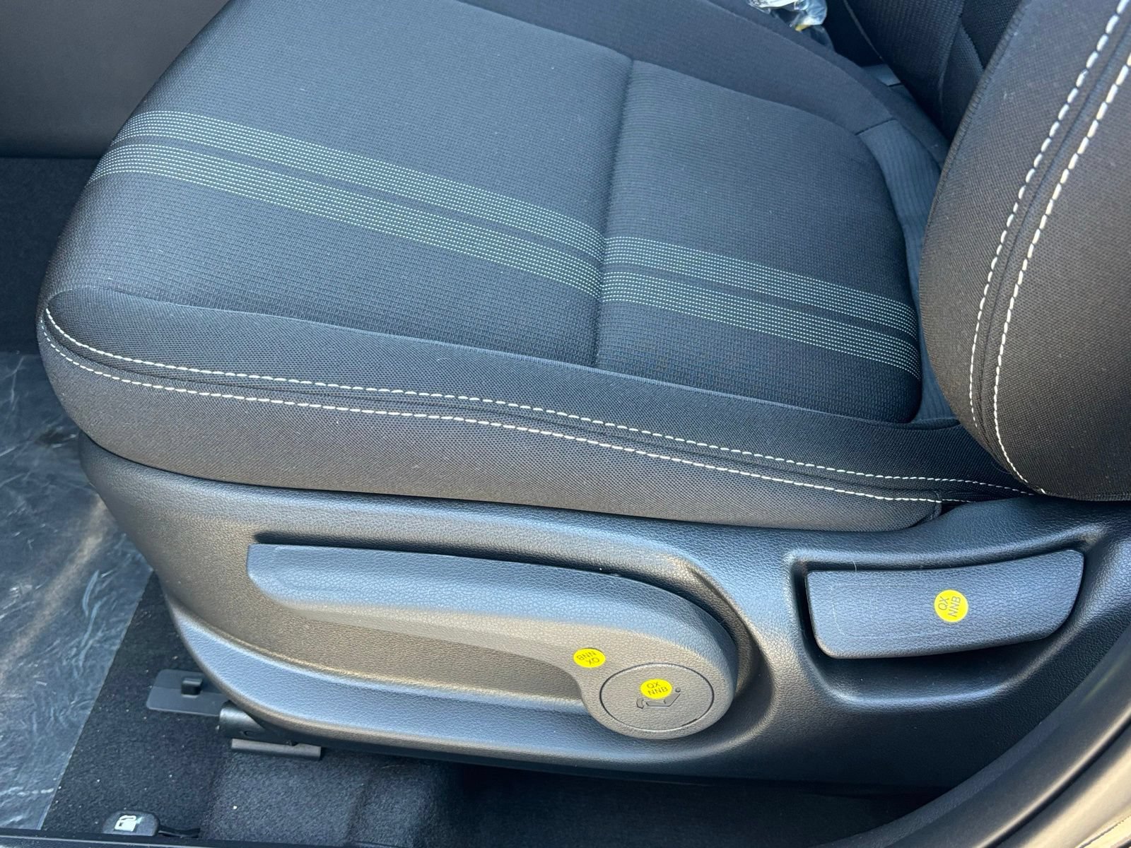 Used 2026 Hyundai Venue SEL FWD image 12