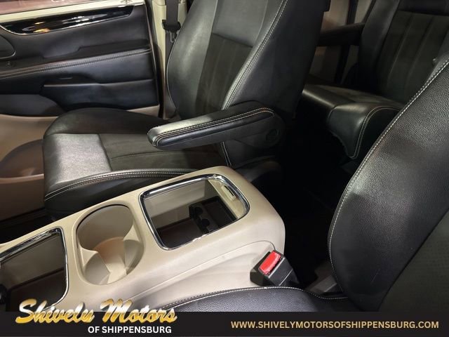 Used 2019 Dodge Grand Caravan SXT image 25