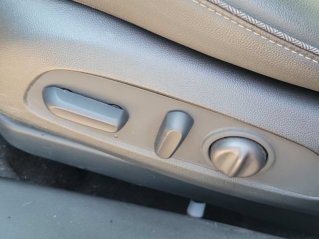 Used 2023 Buick Encore GX Preferred w/ Cold Weather Comfort Package AWD/4WD image 8