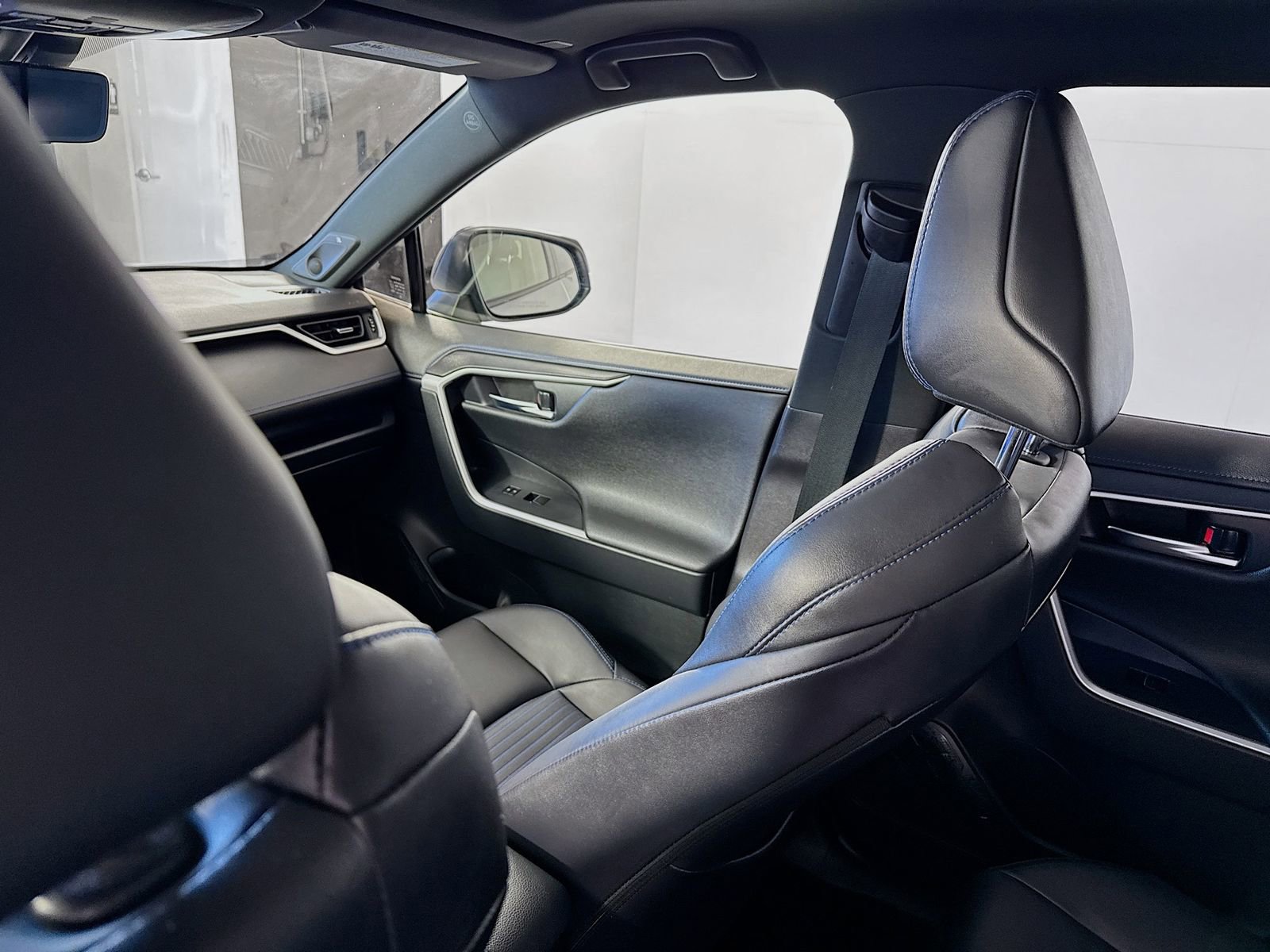 Used 2024 Toyota RAV4 XSE w/ Advanced Technology Package image 21