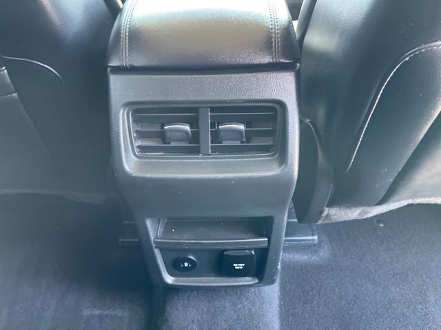 Used 2024 Ford Edge SEL w/ Convenience Package image 32