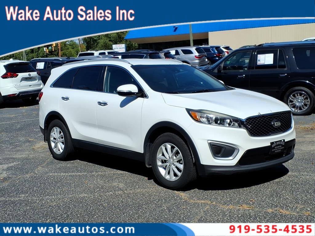 Used 2017 Kia Sorento FWD w/ LX Convenience Package