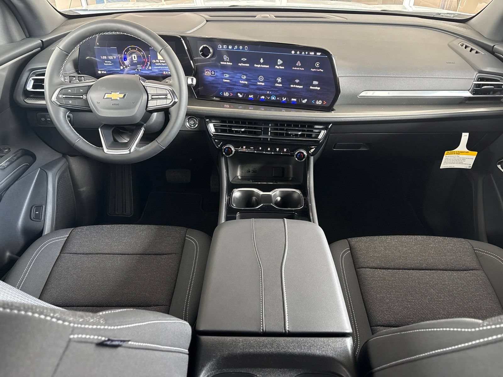 New 2027 Chevrolet Traverse LT w/ Sun and Wheel Package FWD image 25