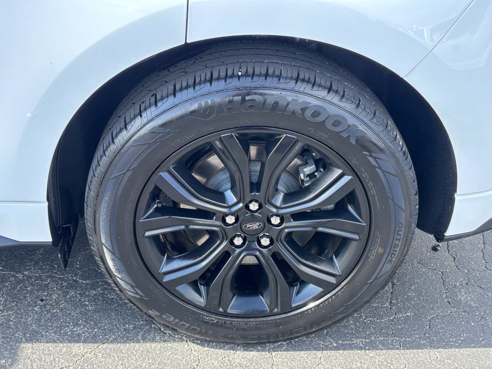 Used 2023 Ford Edge SE w/ Black Appearance Package image 14