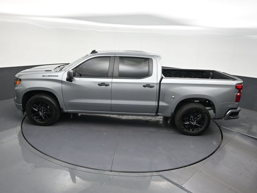 Used 2025 Chevrolet Silverado 1500 Custom w/ Turbomax Blackout Package RWD image 11