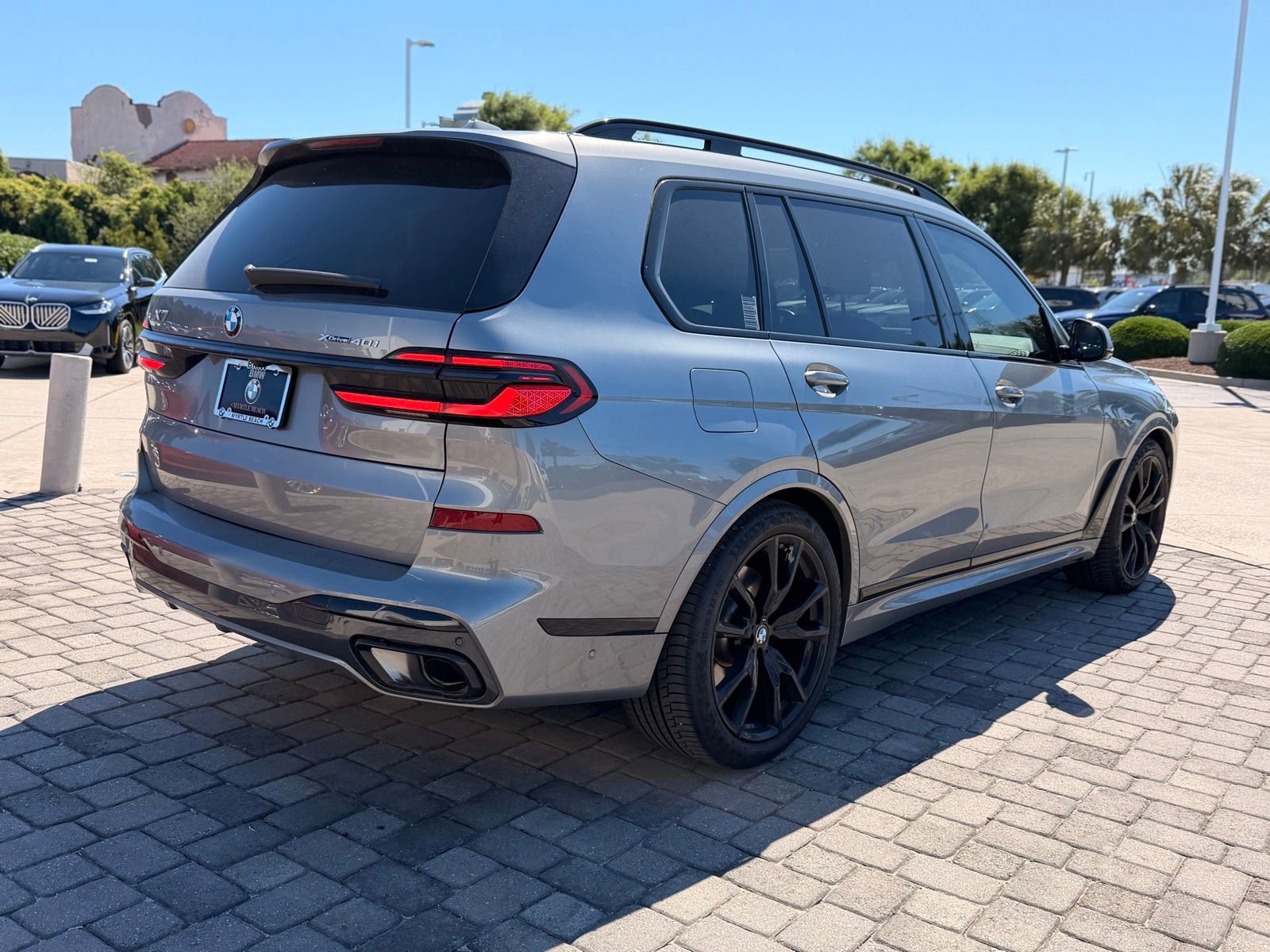Certified 2024 BMW X7 xDrive40i w/ M Sport Package AWD/4WD image 9