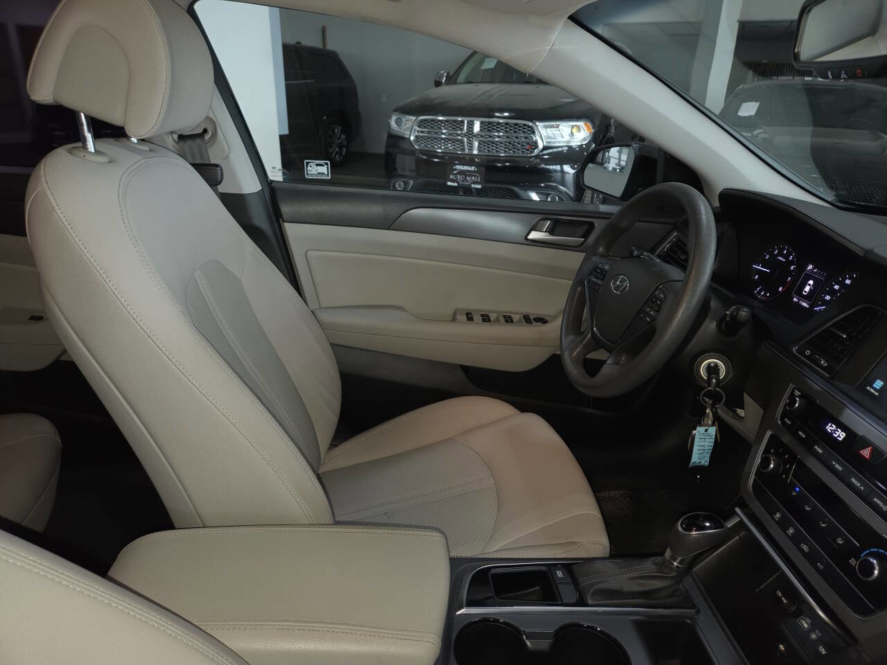 Used 2017 Hyundai Sonata Sport w/ Cargo Package FWD image 28