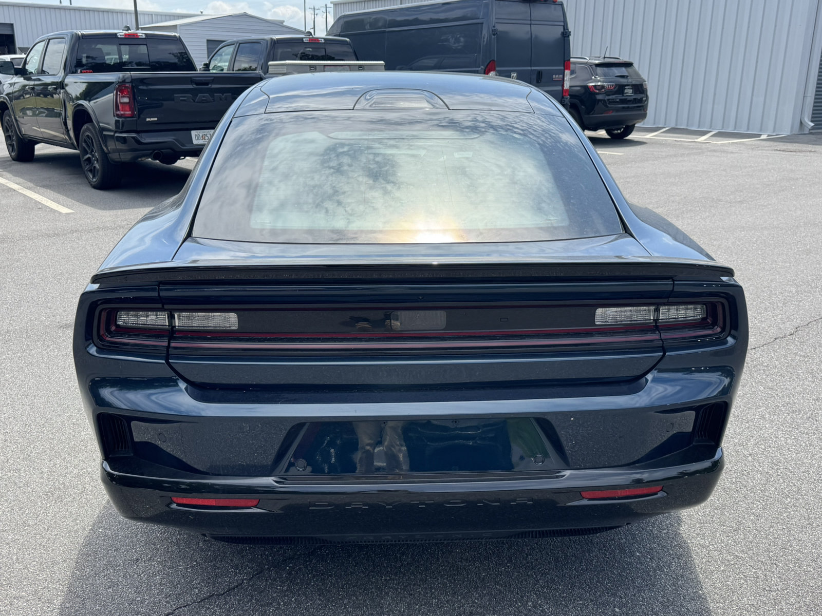 Used 2024 Dodge Charger Daytona Scat Pack w/ Plus Group AWD/4WD image 6