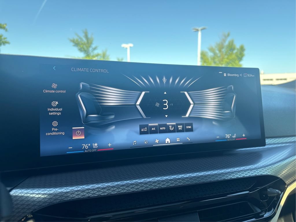Used 2026 BMW i4 xDrive40i AWD/4WD image 53