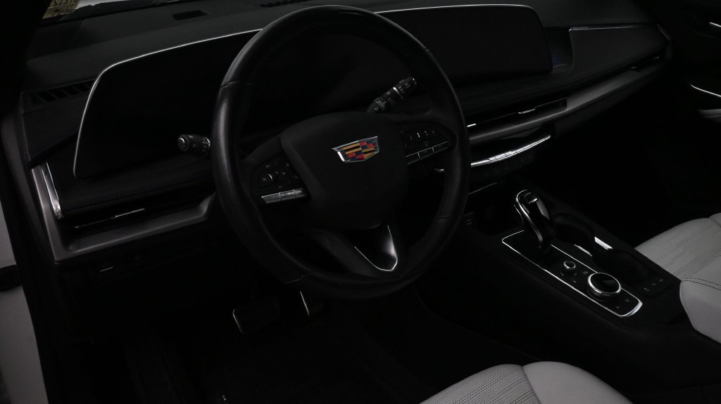 Certified 2024 Cadillac XT4 Sport FWD image 18
