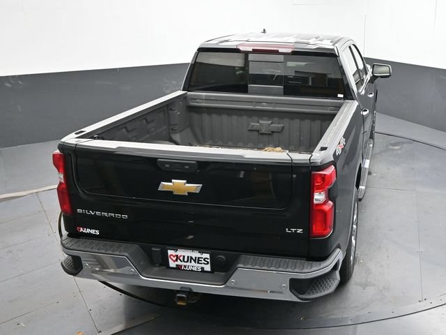 Used 2022 Chevrolet Silverado 1500 LTZ w/ LTZ Convenience Package II AWD/4WD image 11