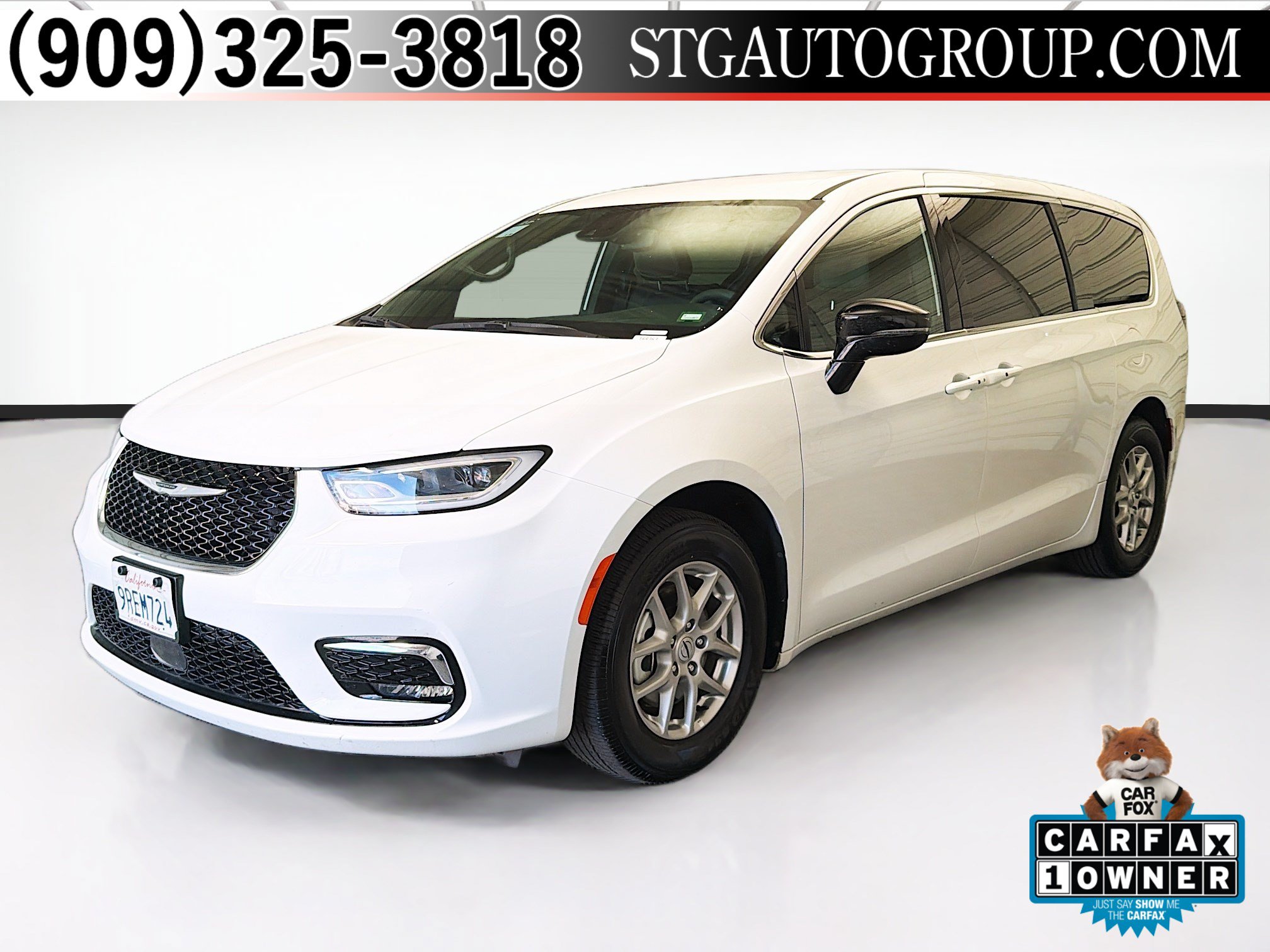 Used 2025 Chrysler Pacifica Select FWD image 1