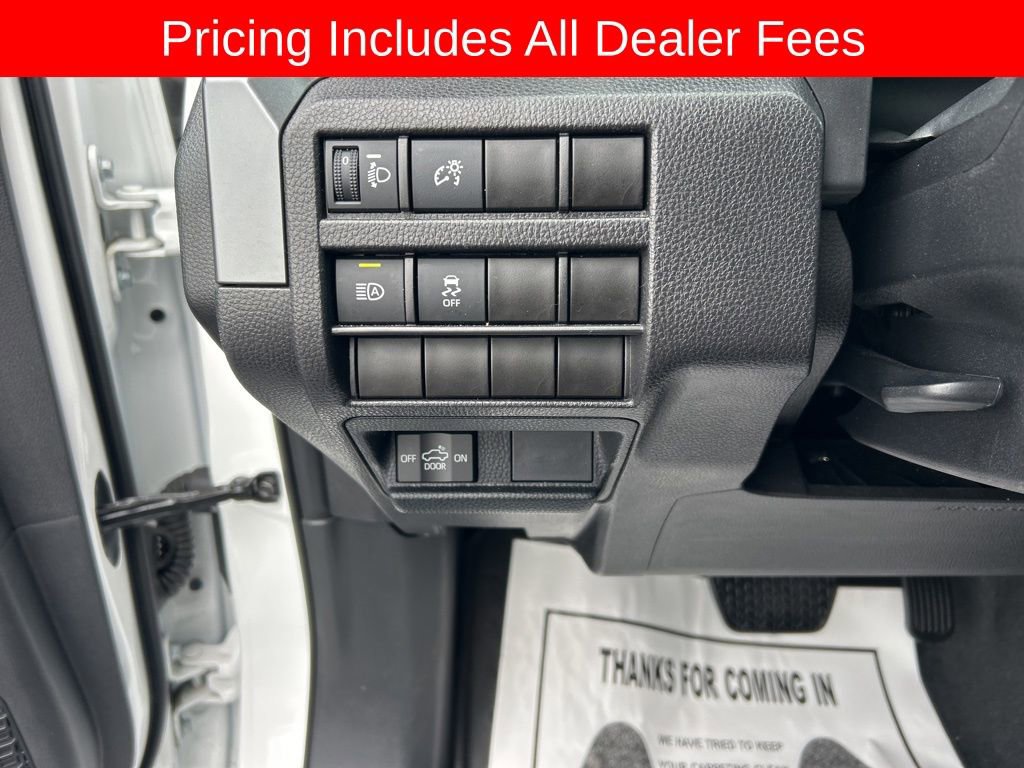 Used 2025 Toyota Tacoma SR5 AWD/4WD image 6