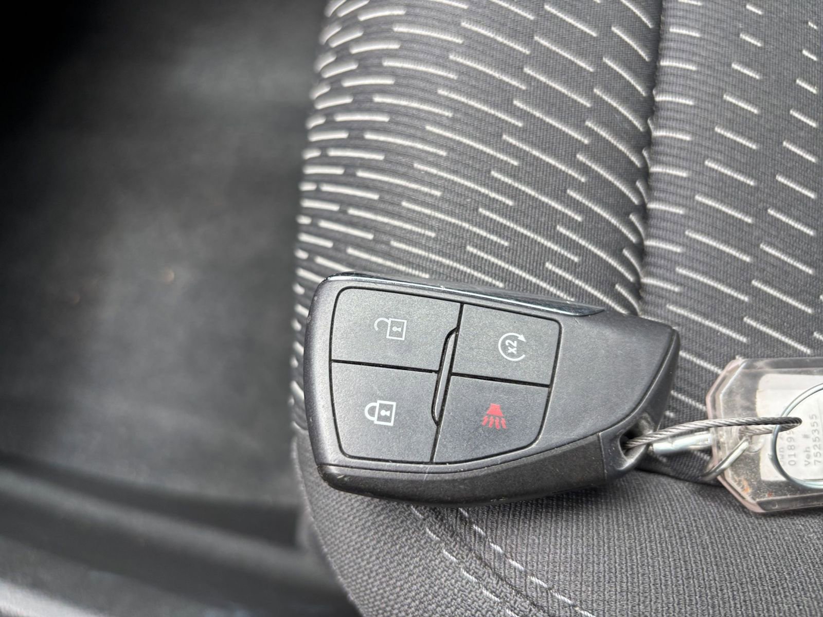 Used 2025 Chevrolet Equinox LT FWD image 21