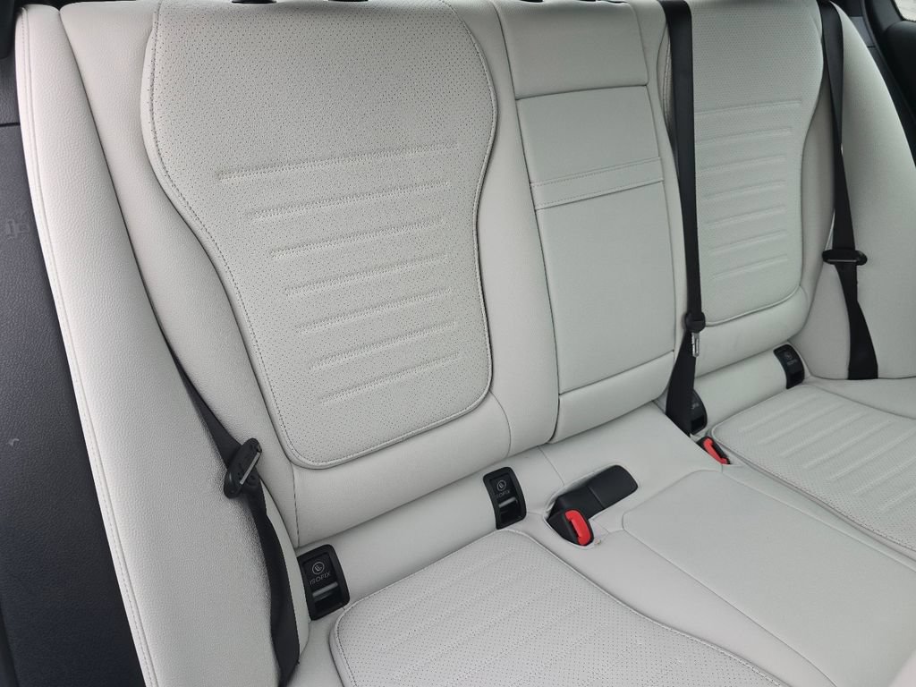 Certified 2026 Mercedes-Benz C 300 4MATIC Sedan image 23