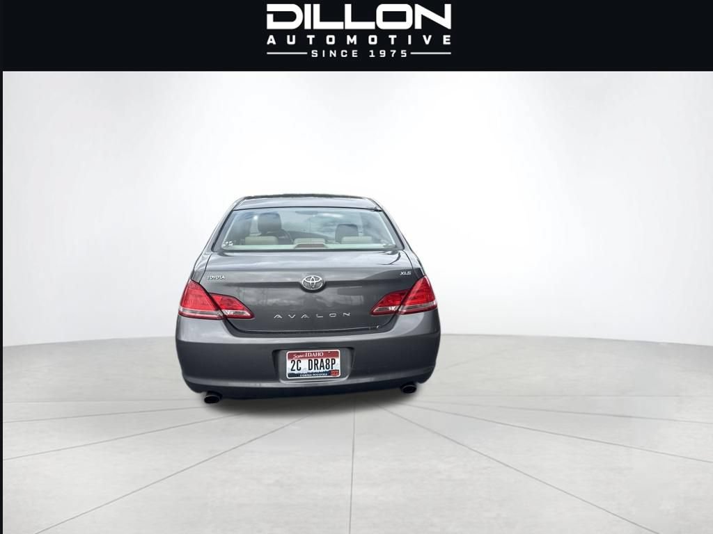 Used 2006 Toyota Avalon XLS FWD image 7