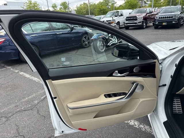 Used 2023 Kia Stinger GT-Line w/ Sun & Sound Package AWD/4WD image 39