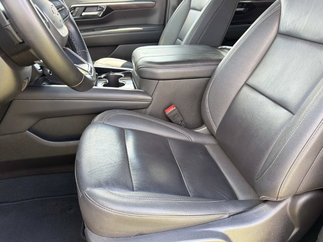 Used 2025 Chevrolet Tahoe LT RWD image 22