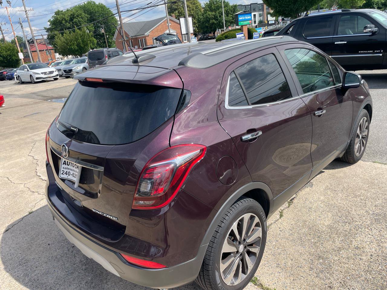 Used 2017 Buick Encore Essence FWD image 14