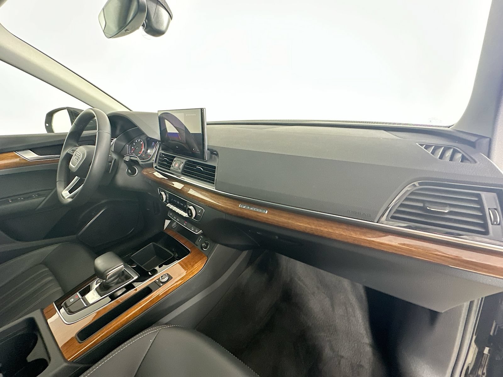 Used 2023 Audi Q5 2.0T Premium w/ Convenience Package AWD/4WD image 49
