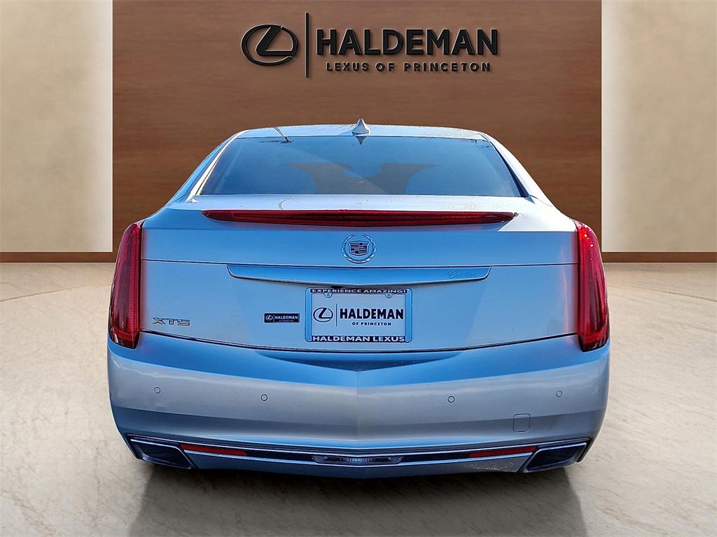 Used 2015 Cadillac XTS Luxury w/ Driver Awareness Package image 5
