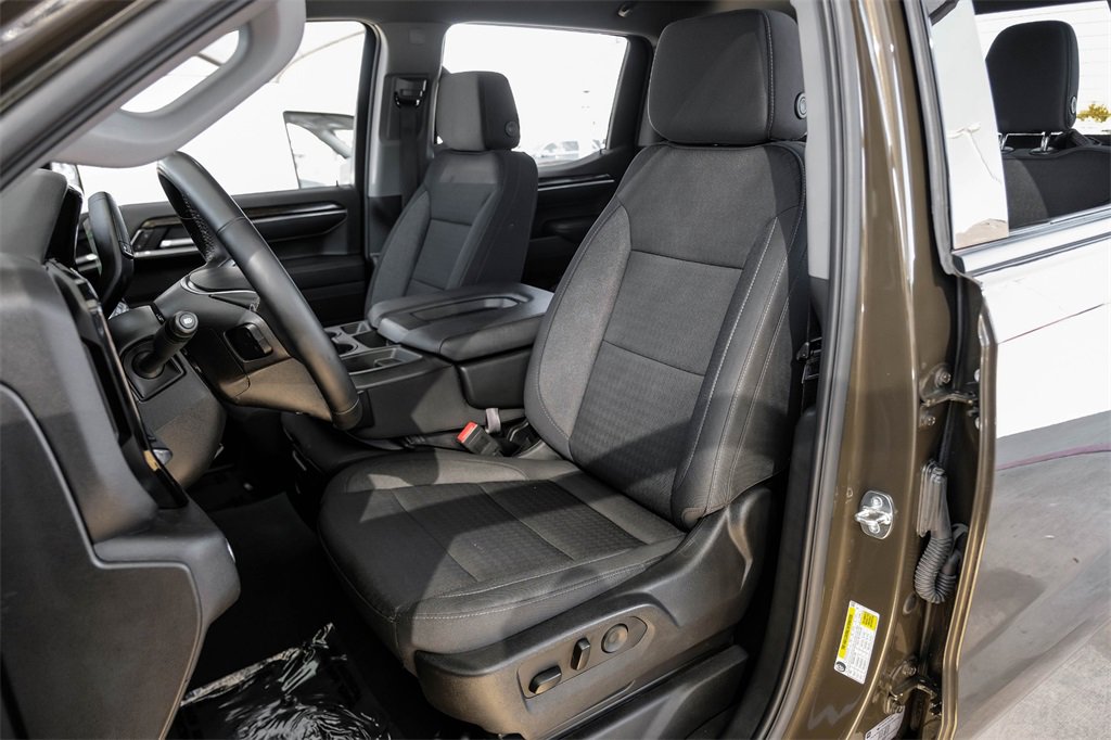 Used 2023 GMC Sierra 1500 Elevation image 32