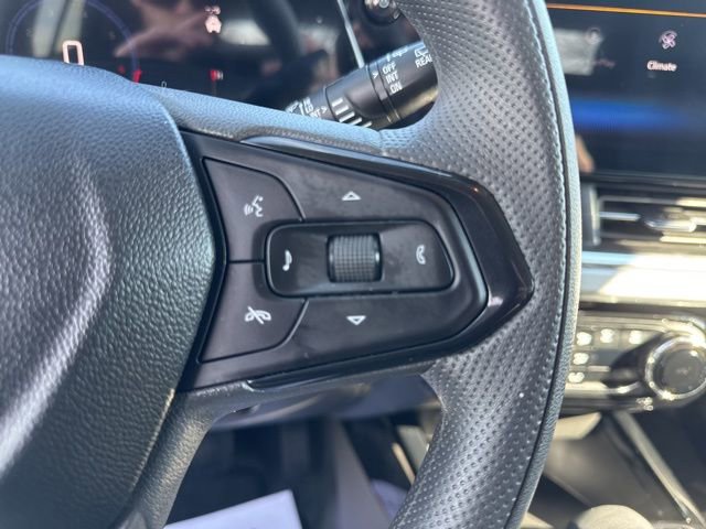 Used 2025 Chevrolet Trax LT image 16