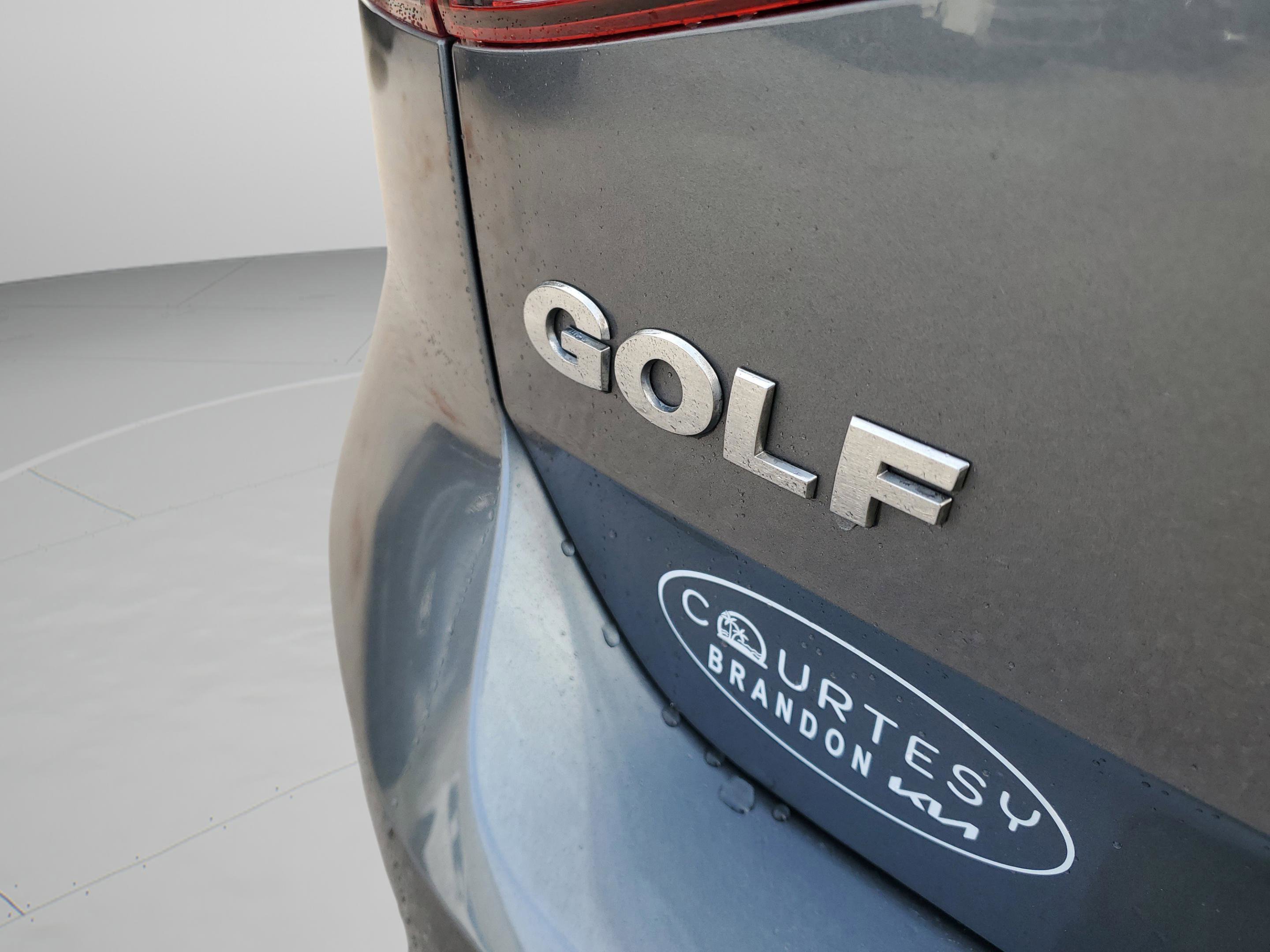 Used 2016 Volkswagen Golf S image 29