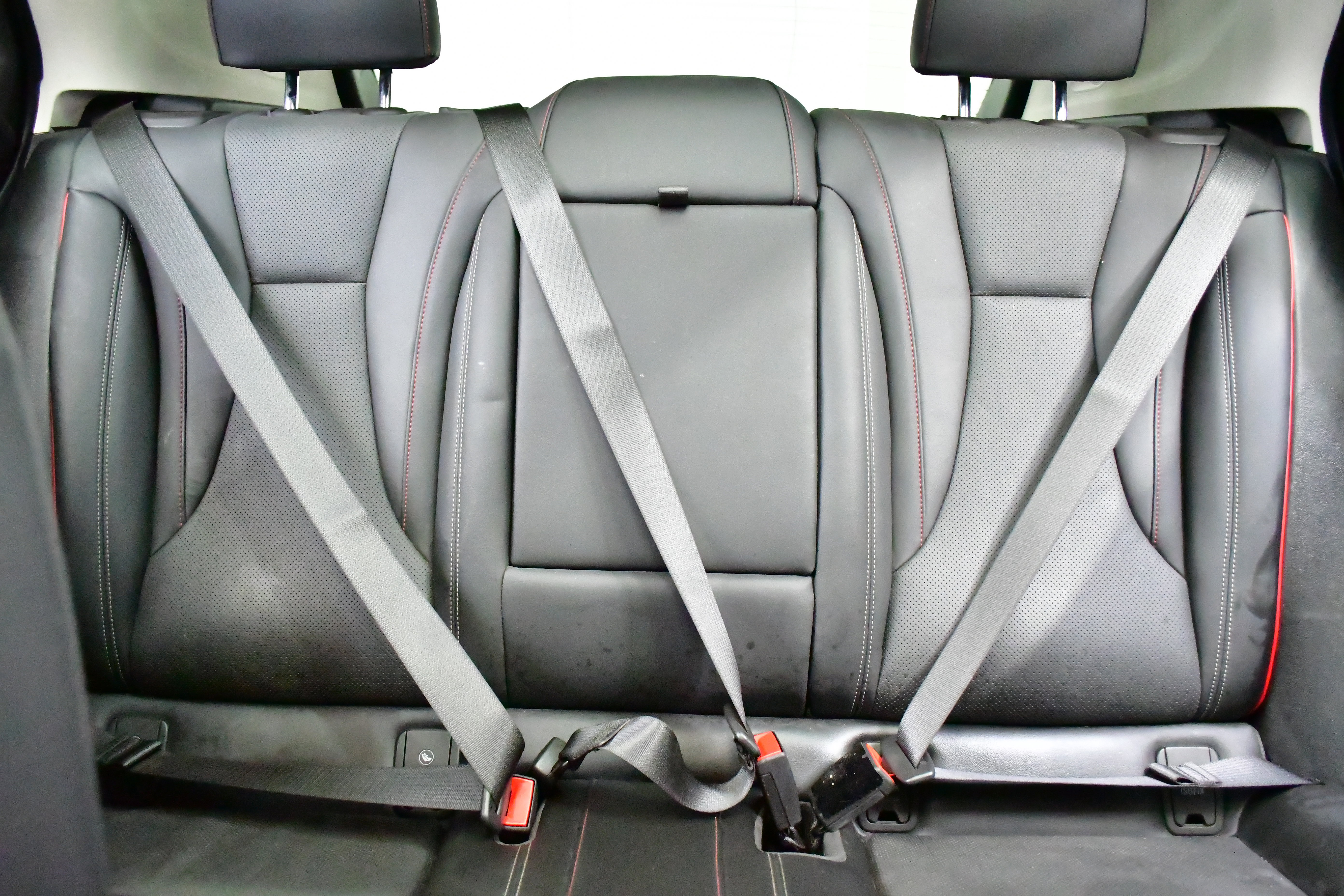 Used 2023 Buick Envision Essence w/ Sport Touring Package image 13