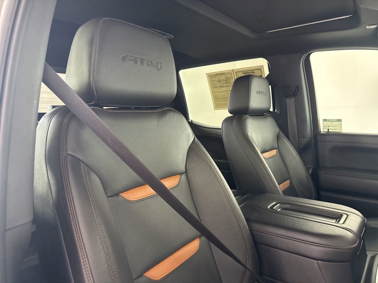 Used 2021 GMC Sierra 1500 AT4 w/ AT4 Preferred Package AWD/4WD image 30