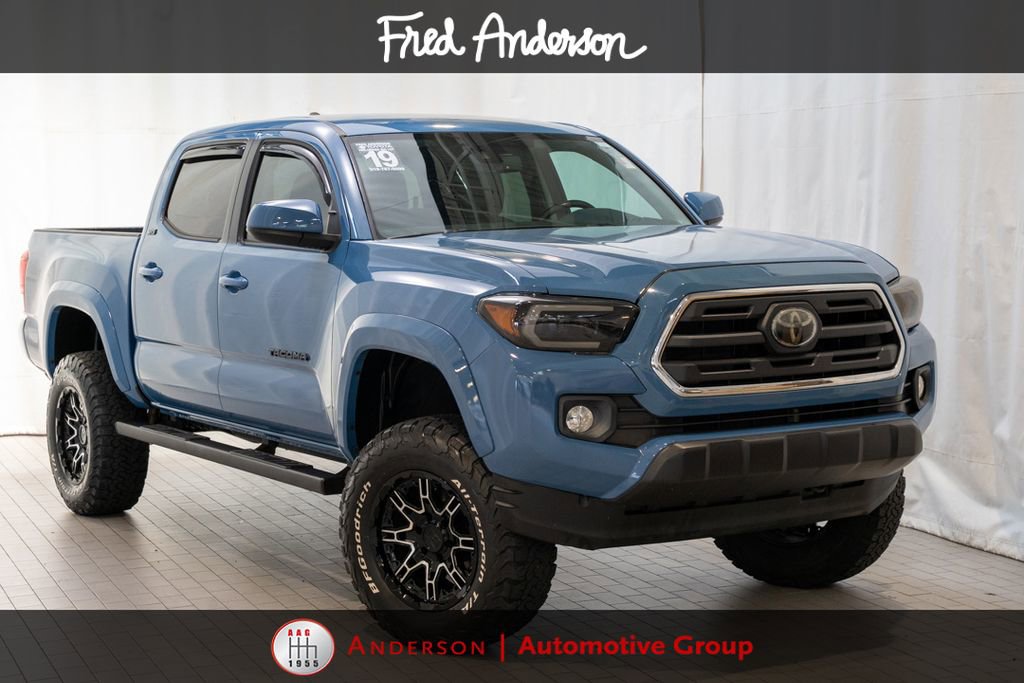 Used 2019 Toyota Tacoma SR5 RWD image 1
