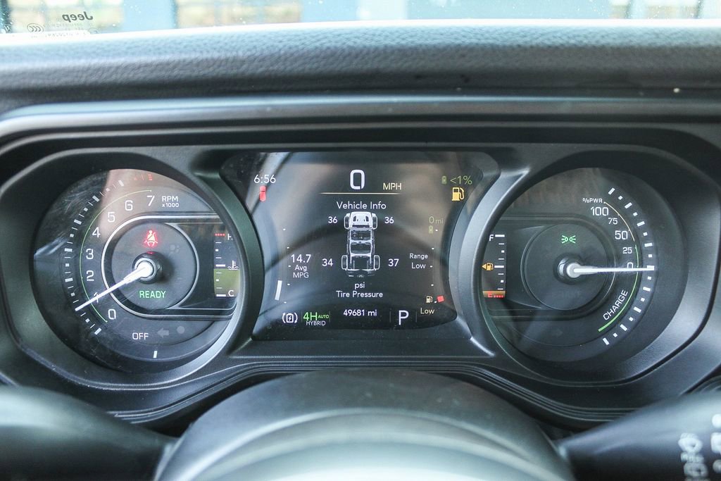 Used 2024 Jeep Wrangler Unlimited w/ Convenience Group AWD/4WD image 26