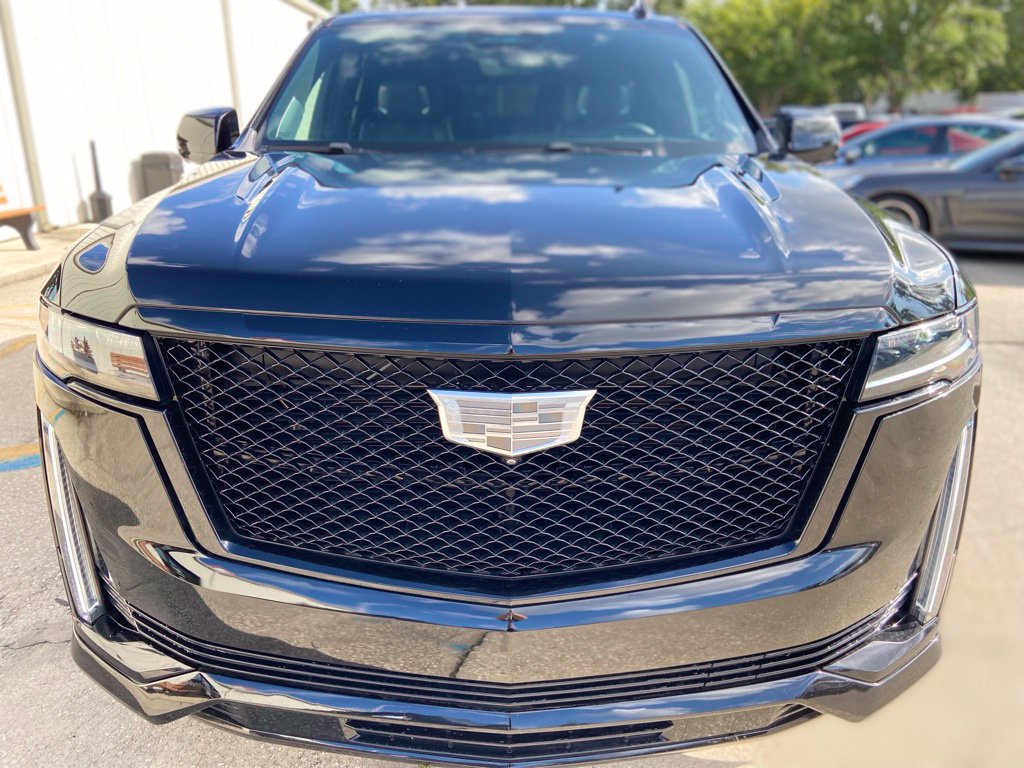 Used 2023 Cadillac Escalade Sport Platinum w/ LPO, ONYX Package AWD/4WD image 9