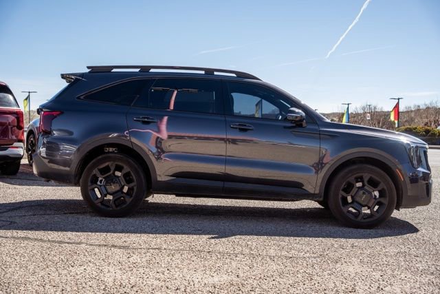 Used 2025 Kia Sorento SX Prestige image 4