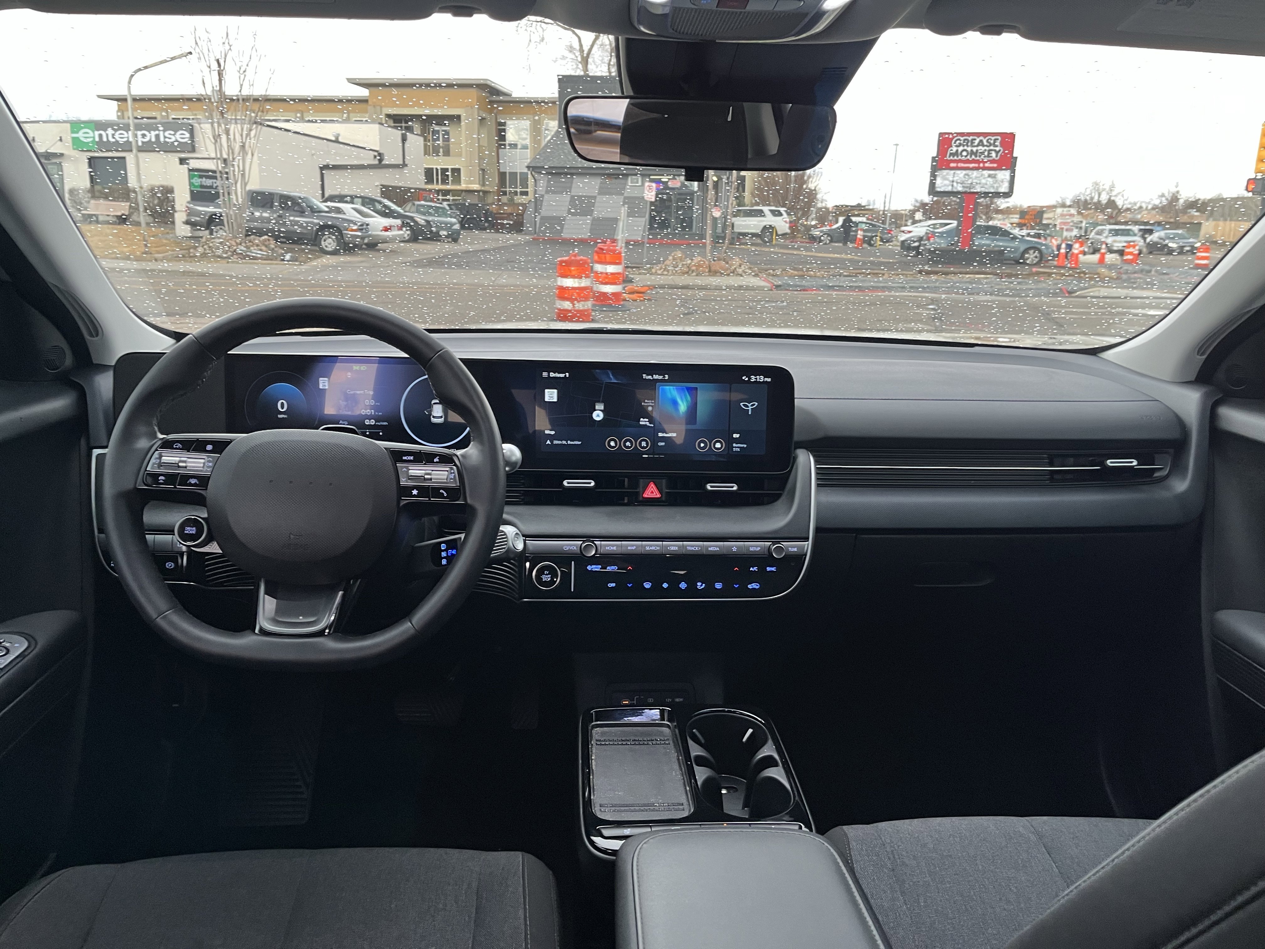 Used 2025 Hyundai Ioniq 5 SE image 28