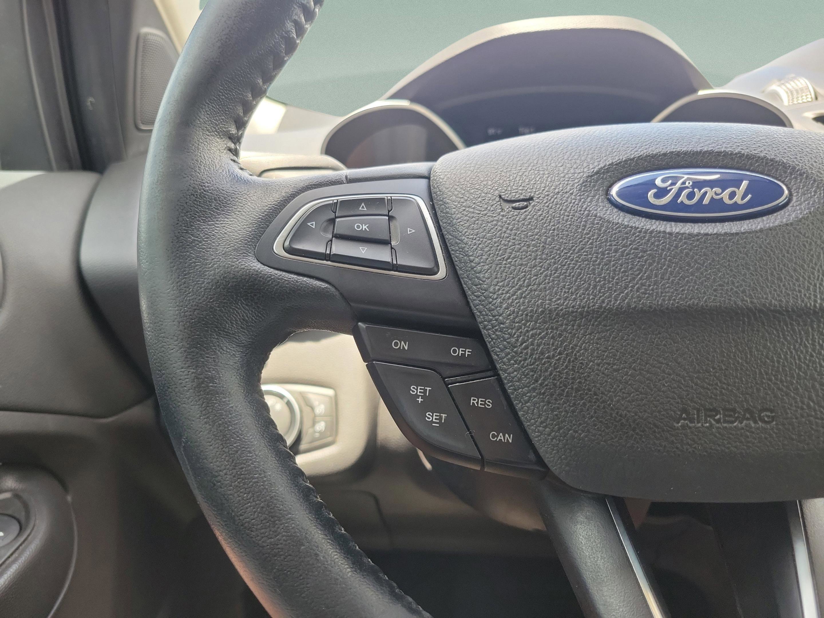 Used 2017 Ford Escape Titanium w/ Equipment Group 301A AWD/4WD image 21